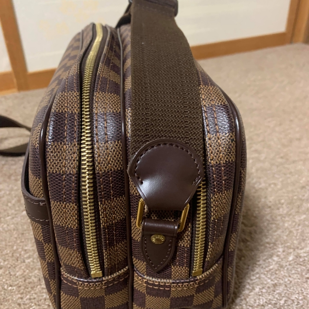 💐Authentic PM REPORTER BODYBAG 💐 - Picture 3 of 11